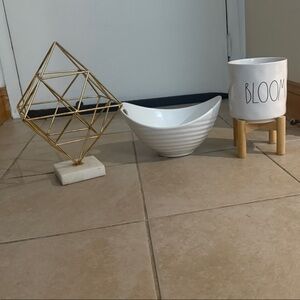 Modern White and Gold Geometric Decor Set